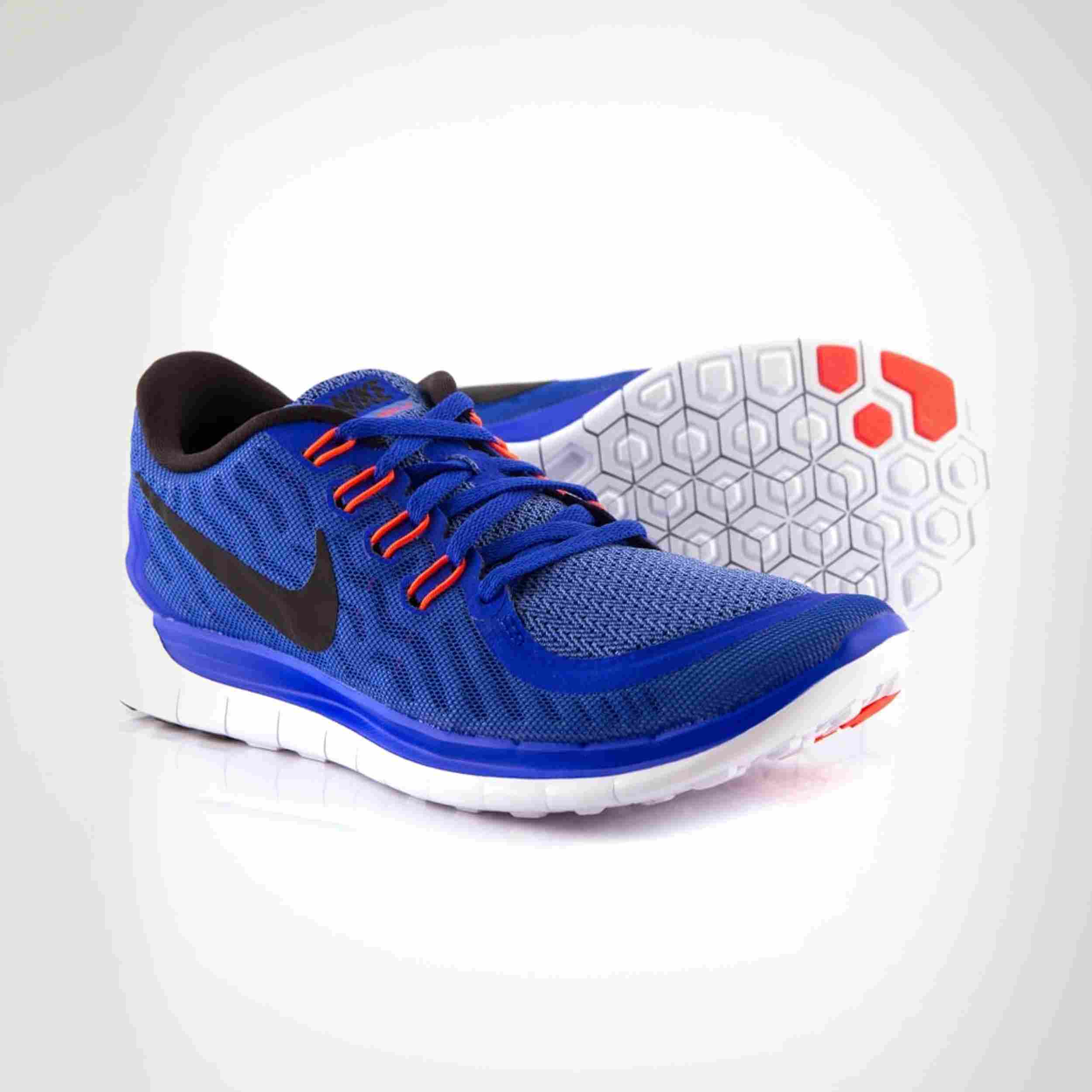 Male blue training shoes
